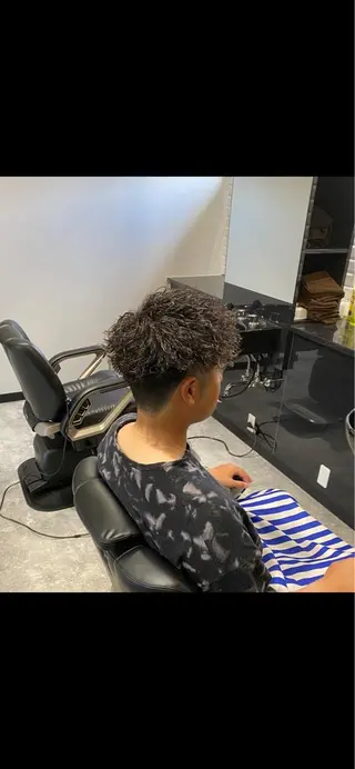 ショート パーマ メンズ 前田賢生 ご新規様はNGのヘアスタイル