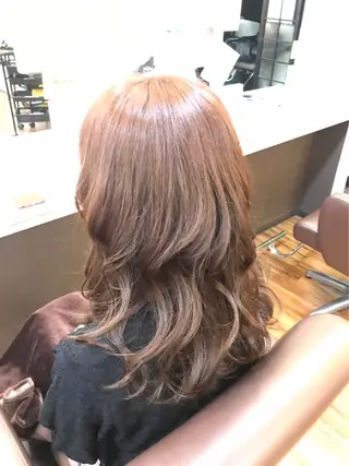 セミロング Well's TAIGAのヘアスタイル