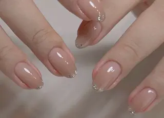 ネイル エリアネイルサロン所属・つ きのネイルデザイン