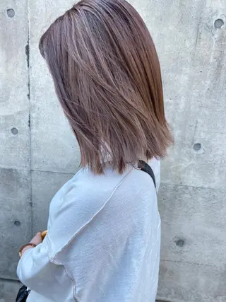 ミディアム カラー Living所属・ヨシモトリョウ 髪質改善/美髪のヘアスタイル