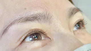 マツエク・マツパ Tino by soen HEADLIGHT 札幌店所属・♡Tino♡✨ Aki💇‍♀️の眉毛・アイブロウイメージ