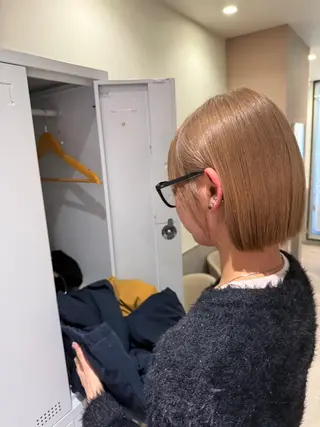 ショート カラー eN° by youres hair 銀座店所属・髪質改善/白髪ぼかし /銀座艶カラー/森田のヘアスタイル