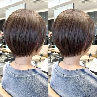 ショート カラー 💍新宿ショート 💍岩田莉奈のヘアスタイル