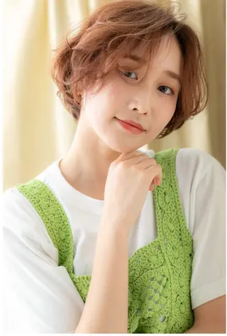 ショート カラー パーマ ヘアアレンジ 🫧艶髪🫧髪質改善 🩶石川真歩🩶のヘアスタイル