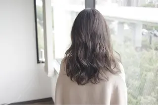 セミロング カラー 🌈ディレクター🌈 徳松優希のヘアスタイル