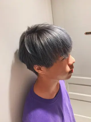 ショート カラー ハイトーン/ウルフ /小澤凌祐🦕のヘアスタイル