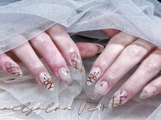 ネイル ✨Nailsalon Vi+✨のネイルデザイン