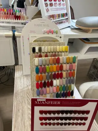 ネイル HATSUMI ネイルサロンのネイルデザイン