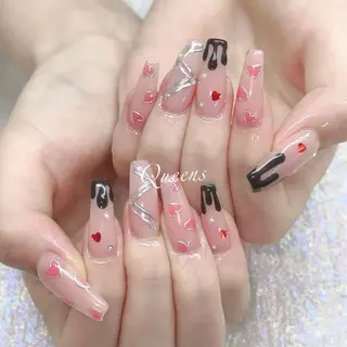 ネイル Queens テイのネイルデザイン
