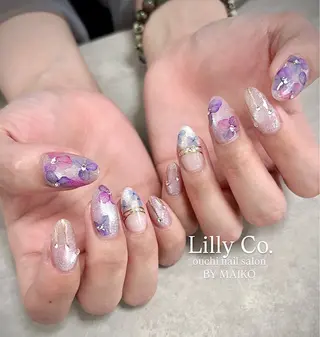 ネイル Lilly Co.のネイルデザイン