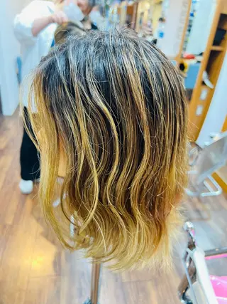 カラー NAGISA 𝜗𝜚のヘアスタイル