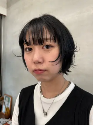 ショート カラー ｻｶﾓﾄ ﾅｵﾐのヘアスタイル