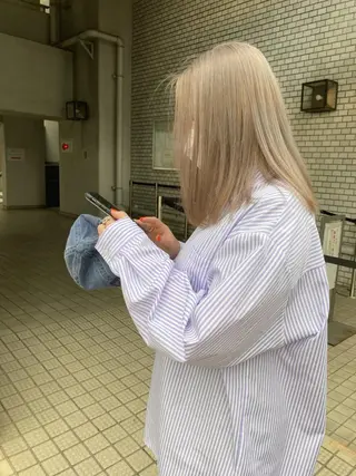 ミディアム カラー お洒落ベージュ🤎 代官山shibukiのヘアスタイル