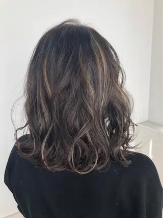ロング カラー 関口 友行のヘアスタイル