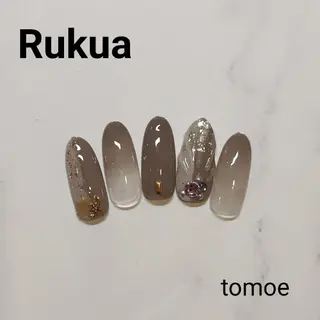 ネイル 吉澤 友恵のネイルデザイン