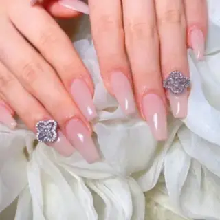 ネイル Nail&eyeBe lire新宿YANOのネイルデザイン