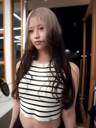 ロング カラー ミルクティーレイヤー Kaito🐩/栄のヘアスタイル