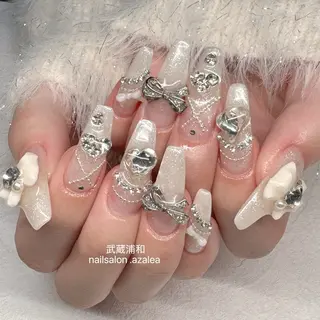 ネイル R inのネイルデザイン