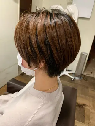 ショート ヤナギウチ エリカのヘアスタイル