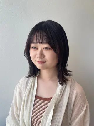 ミディアム カラー 木村 架音のヘアスタイル