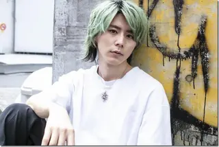 ショート カラー メンズ ブリーチ特化 ハイトーンRYOYAのヘアスタイル