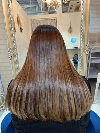 セミロング 山下 茜のヘアスタイル