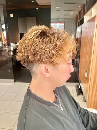 ショート パーマ メンズ パーマ特化美容師 🔥Yoshiyaのヘアスタイル