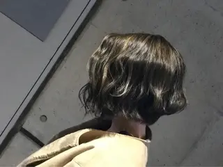 カラー パーマ 🧸 EARTH 佃 萌海 ☁️のヘアスタイル