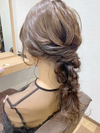 ヘアアレンジ GRANLUSSO 〜グランルッソ駅前店所属・木口 嘉美のヘアスタイル