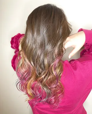 ロング カラー パーマ 上霜 菜月のヘアスタイル