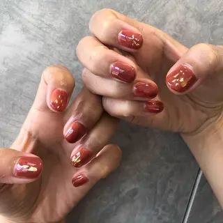 ネイル EARTH上尾店所属・藤倉 千恵美のネイルデザイン