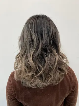 ロング カラー 公式 Ease by amble luxeのヘアスタイル