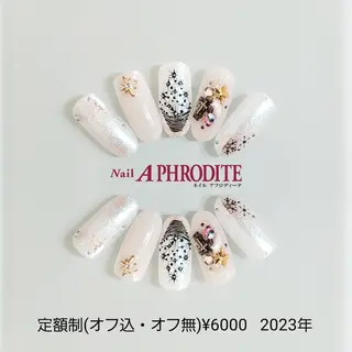 ネイル Nail  Aphroditeのネイルデザイン