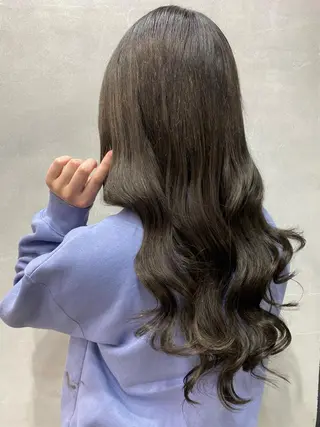 セミロング カラー ヘアアレンジ LAVENDIA Azabu所属・LAVENDIA 初音のヘアスタイル
