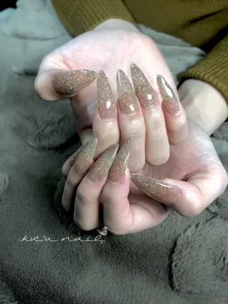 ロング サロンku'u所属・salon kuuのネイルデザイン
