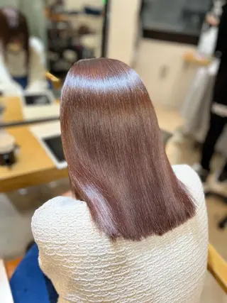 セミロング ✨️極艶髪質改善✖️ クロスパーマ✨のヘアスタイル