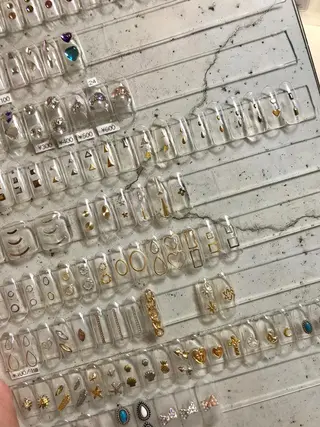 ネイル 'mm所属・'mm  (ミリ) ＭＡＮＡＭＩのネイルデザイン