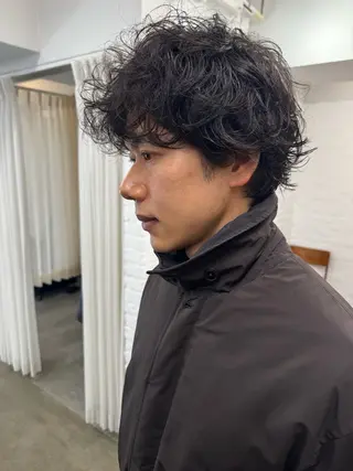 ミディアム パーマ kos所属・西室隆義 二子玉川/艶カラーのヘアスタイル