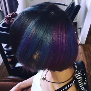 ショート カラー じょん 。のヘアスタイル