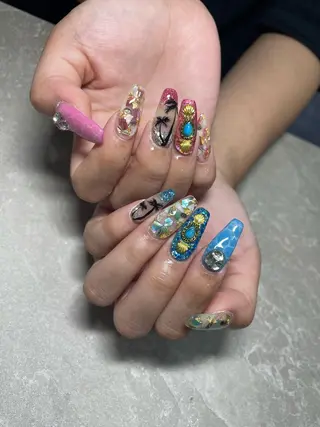 ネイル LAVISH nail salonのネイルデザイン