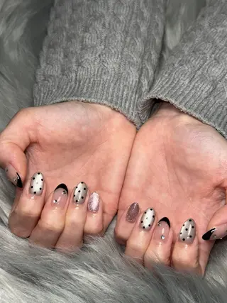 ネイル Momoka 🍑🎀のネイルデザイン