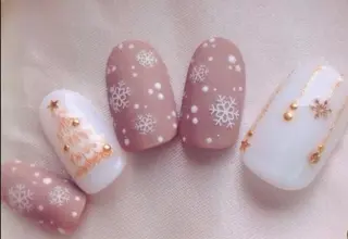 ネイル ゲン レイカのネイルデザイン