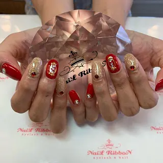 ネイル ネイルリボン 受付スタッフのネイルデザイン
