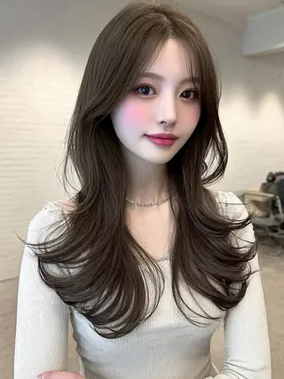 ロング カラー 🫧ナオ🫧 /韓国 ヘア/ マンツーマンのヘアスタイル