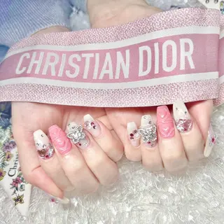 ネイル Nail&eye Belire 新宿のネイルデザイン