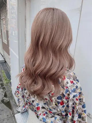 セミロング くすみミルクティー／ ブラウン🪡TOWAのヘアスタイル