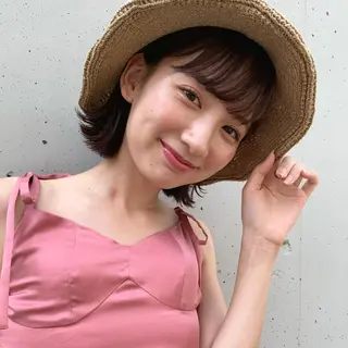 ショート カラー 透明感/オリーブ/ グレージュ/YUKAのヘアスタイル