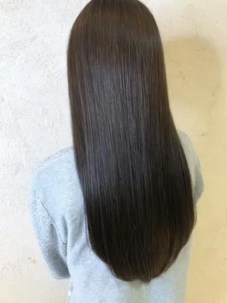 ロング bifino  l iris所属・當山 巧のヘアスタイル