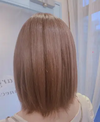 ミディアム カラー 赤松 摩美のヘアスタイル
