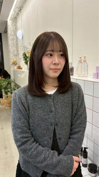 カラー Asumi/伏見 /ブリーチ/花屋併設のヘアスタイル